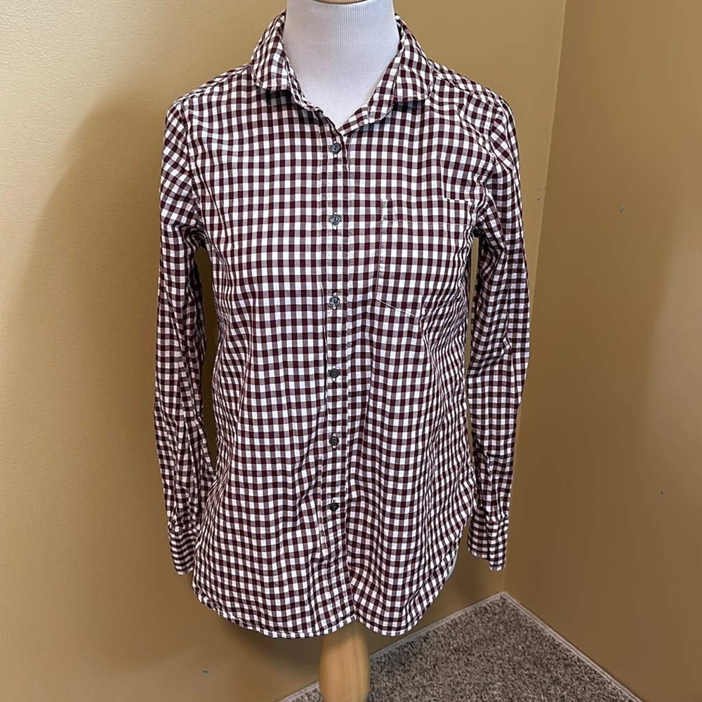 😊 J. Crew Boy Fit Plaid Button Up Shirt